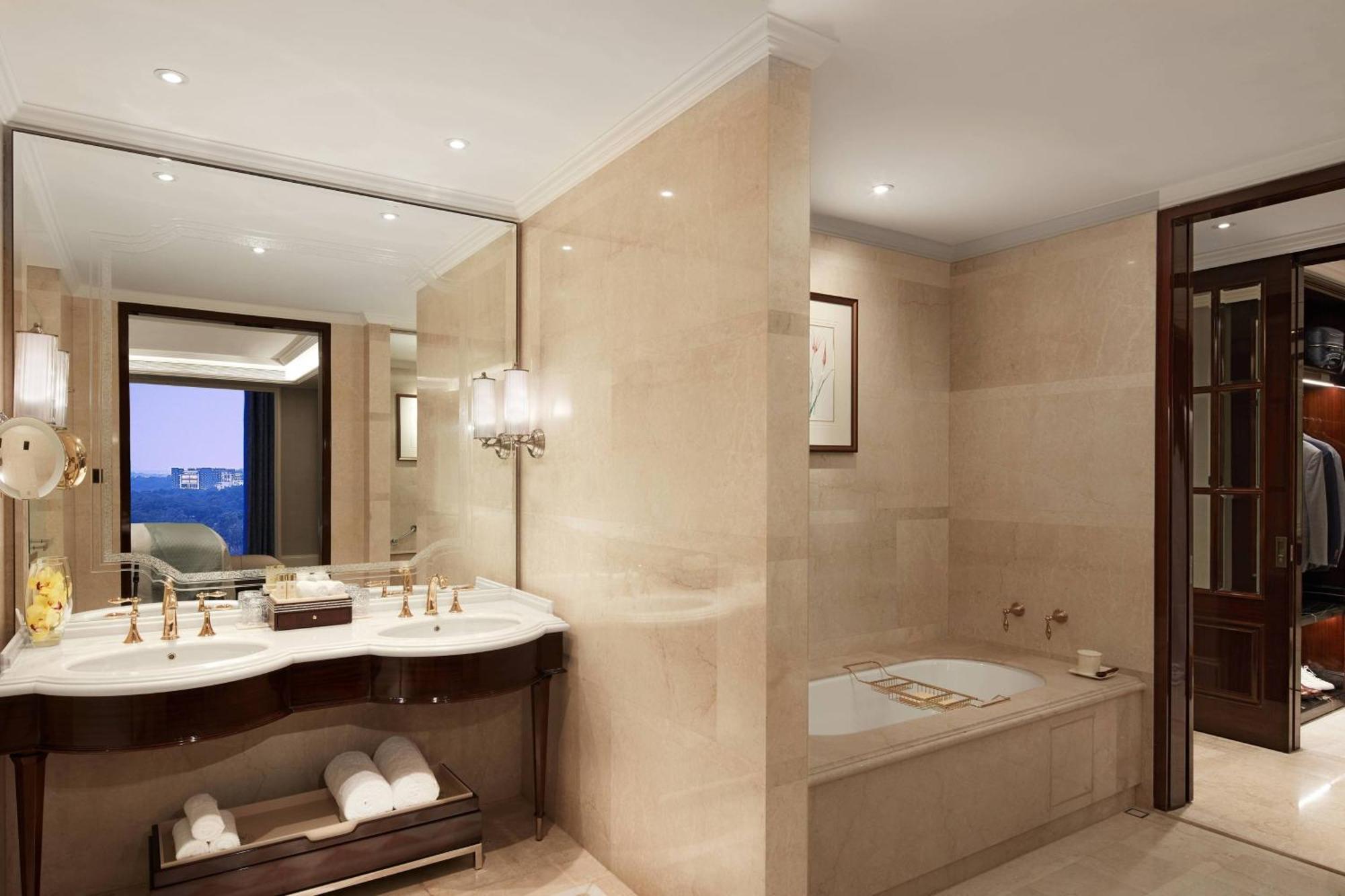 เดอะ ริตซ์-คาร์ลตัน ปูเน่ Hotel ภายนอก รูปภาพ