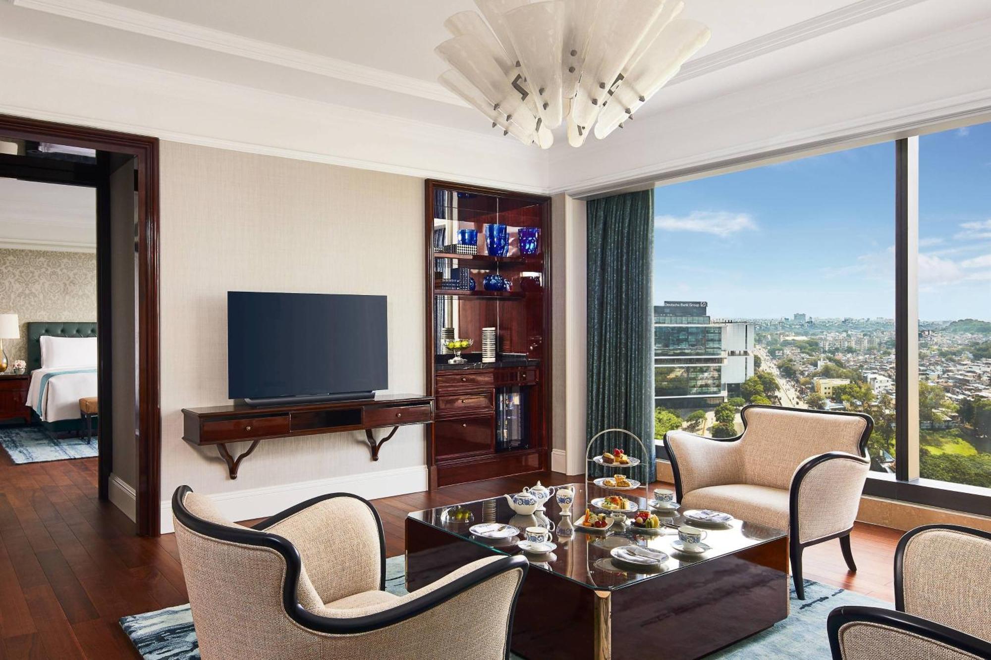 เดอะ ริตซ์-คาร์ลตัน ปูเน่ Hotel ภายนอก รูปภาพ